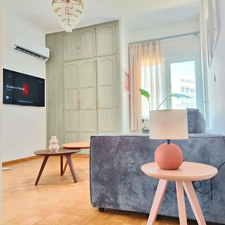 شقة Stylish Artistic Flat With View, Three Min To Metro أثينا المظهر الخارجي الصورة