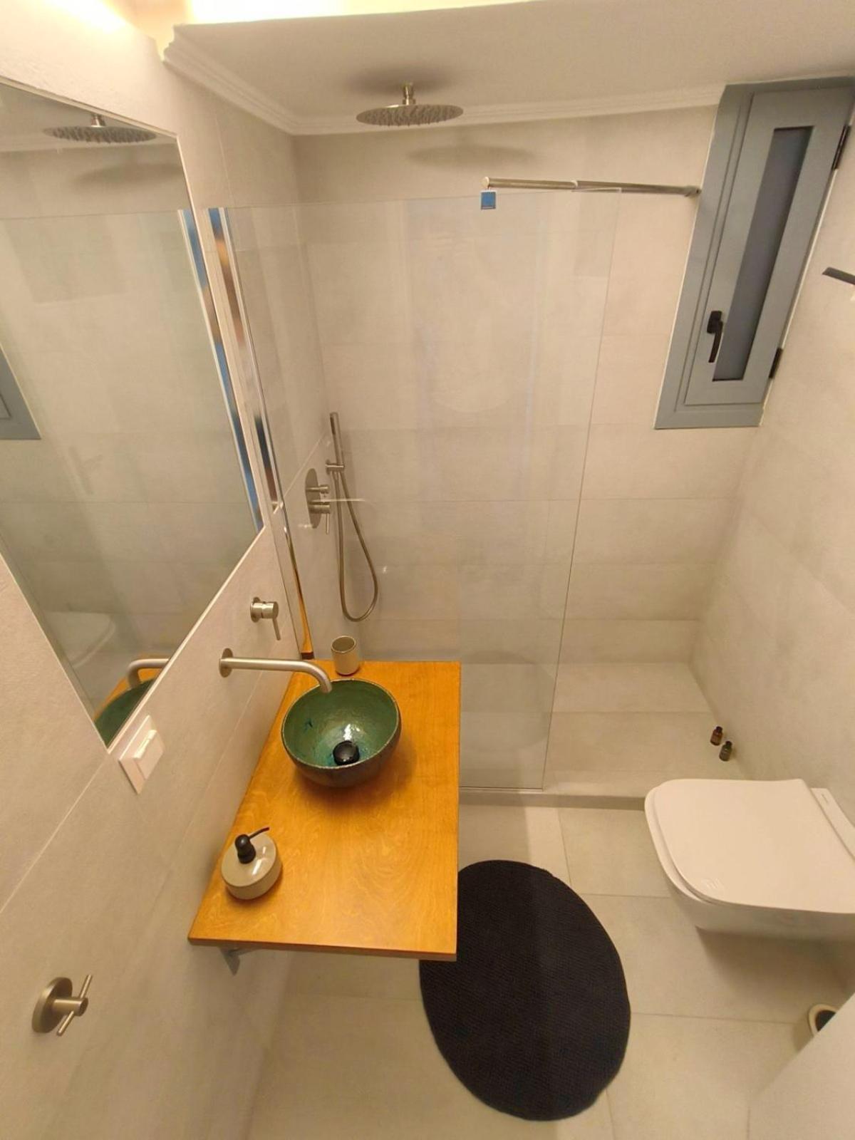 شقة Stylish Artistic Flat With View, Three Min To Metro أثينا المظهر الخارجي الصورة